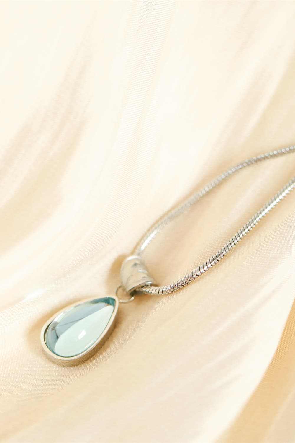 Teardrop Pendant Necklace