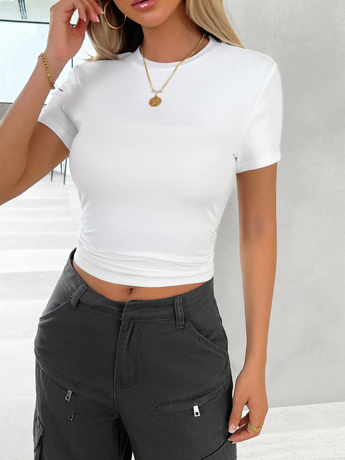 Round Neck Short Sleeve T-Shirt - White / S